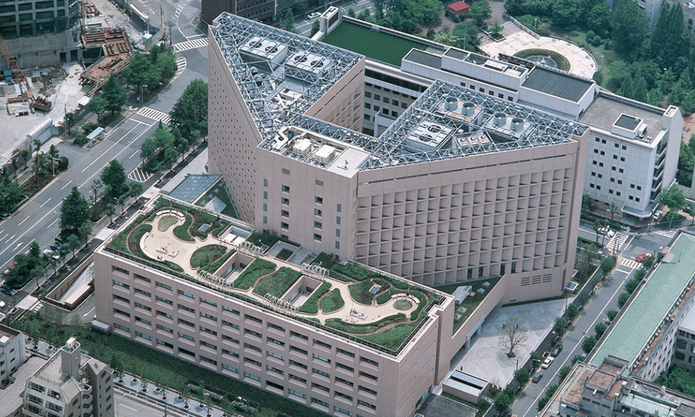 St. Luke's International Hospital