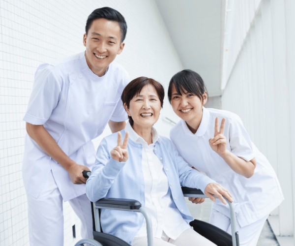 How Multilingual Patient Support Reduces Health Disparities in Diverse Communities